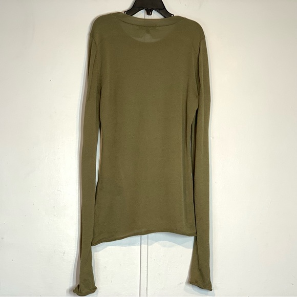 Rag & Bone Ola Viscose Crew Slim Fit Sweater in Dark Olive Oil - Picture 7 of 12